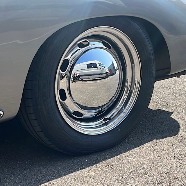 Chesil Wheels Tyres & Baby Moon Hub Cap Set